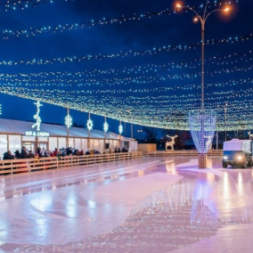 Біля станції метро “Лісова” відкриється безлімітна ковзанка