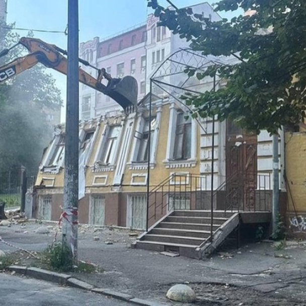 Верховний Суд визнав законним руйнування історичної садиби Зеленських