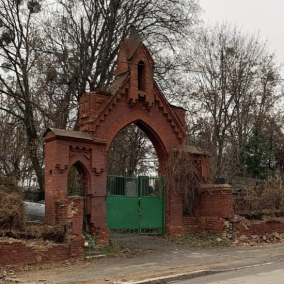 Кияни закликають зберегти історичну огорожу Байкового кладовища – петиція