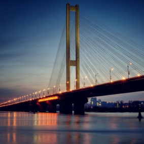 Південний міст у Києві можуть відкрити для приватних автівок