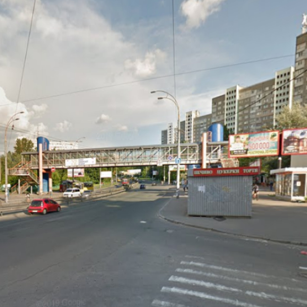 Пішохідний міст на Караваєвих Дачах відремонтують за майже 48 млн гривень