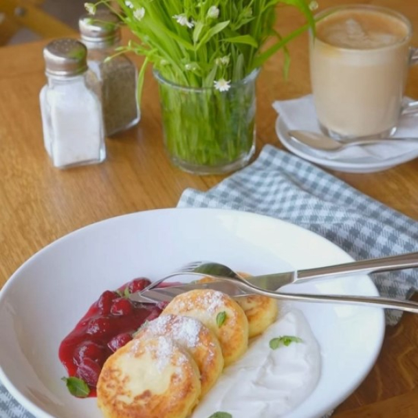 Біля Майдану Незалежності відкрили сімейний ресторан Very Well Cafe