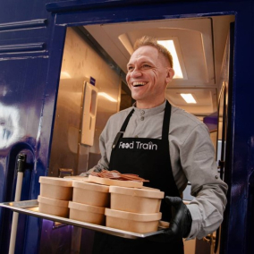«Укрзалізниця» запустила первый в мире автономный поезд-кухню