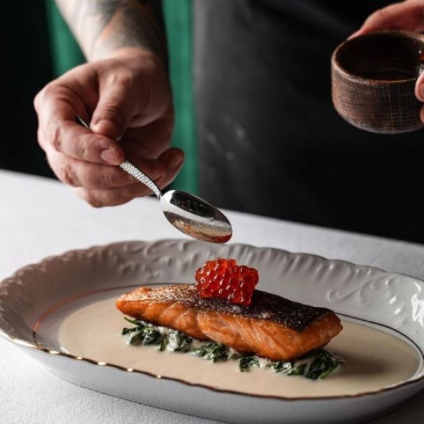 В центре Киева заработал ресторан Emerald с европейскими и азиатскими блюдами