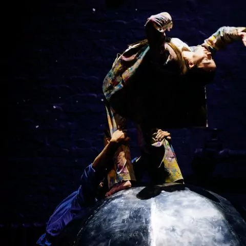 &laquo;ЕскапістіКо&raquo; &mdash; вистава, що перетворила танцівника на музичний інструмент