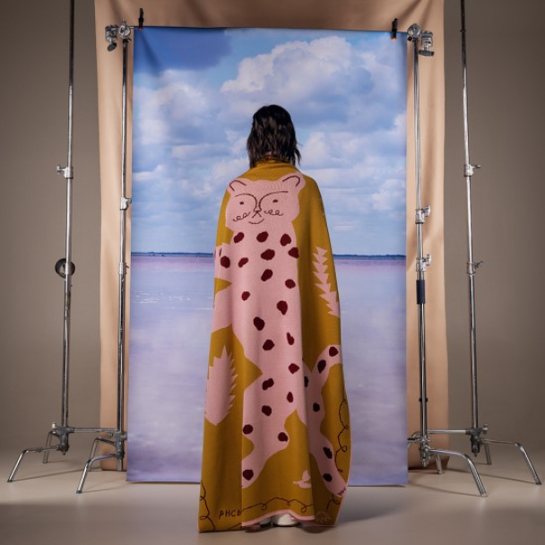 UAnimals випустили благодійний мерч, присвячений червонокнижним тваринам