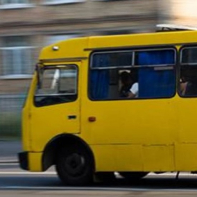В маршрутках из Киева в Боярку и Вишневое заработала оплата картой