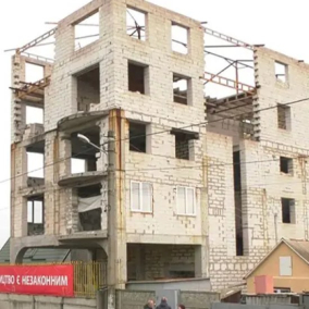 У Дніпрі незаконний недобуд видають за укриття, щоб його не знесли