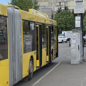 З вересня станції метро «Харківська» й «Театральна» поєднає прямий автобусний маршрут