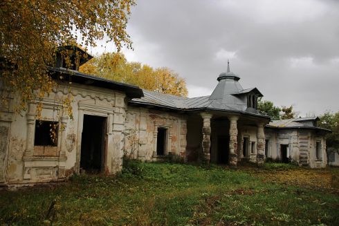 Росіяни знищили садибу Хрущових на Сумщині &mdash; пам'ятку, де бував Тарас Шевченко