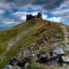 Прикордонники заборонили підйом на гору Піп Іван та ще понад 20 туристичних маршрутів