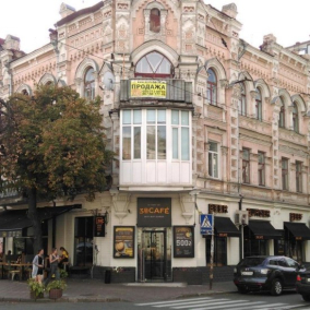 В собственность Киева вернули творческие мастерские в историческом доме на Подоле