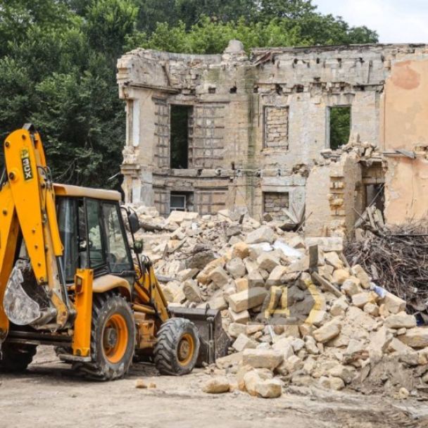 В Одесі попри охоронний статус зносять старовинний особняк Гавсевича