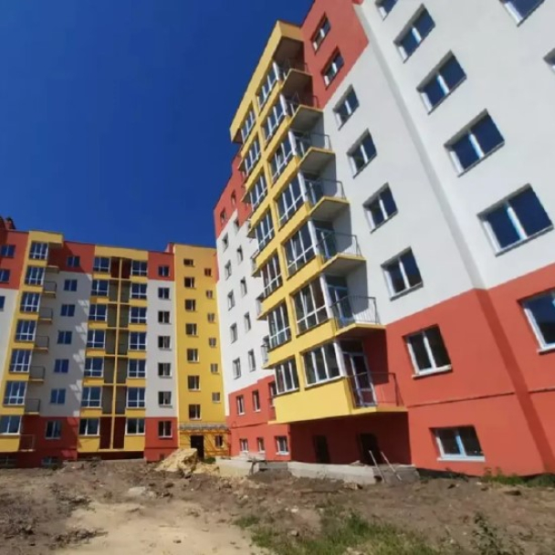 В Виннице переселенцы построили многоэтажку за собственные средства