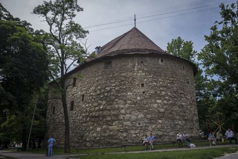 Львівська облрада і спілка архітекторів посварилися через Порохову вежу XVI століття