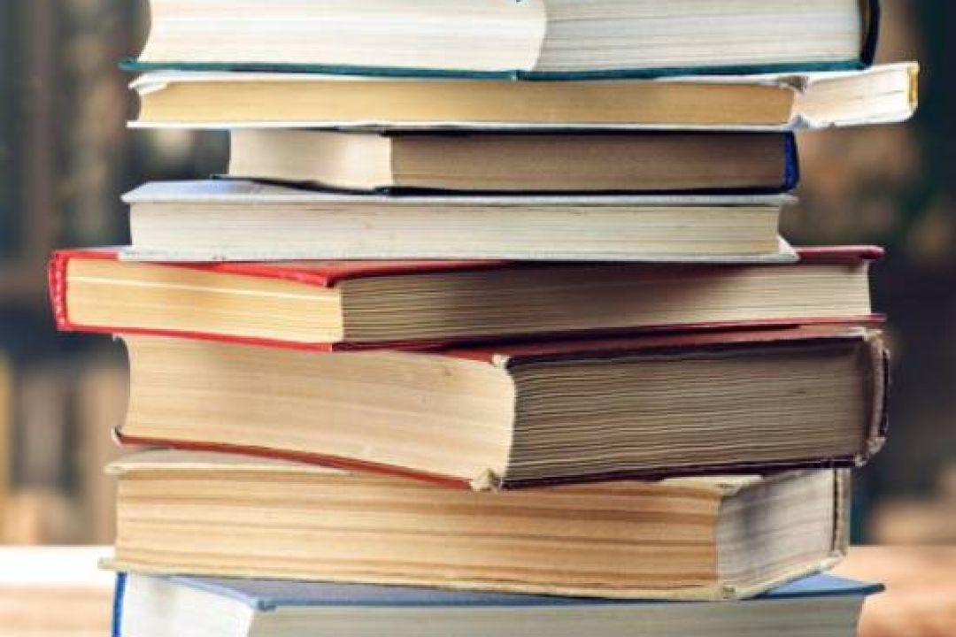 ВВС Україна оприлюднили довгий список премії “Книга року ВВС 2024”: які видання туди увійшли