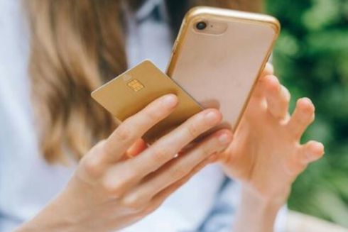 У "Дії" з'явився сканер штрихкодів, завдяки якому можна дізнатися чи нараховується кешбек за товар