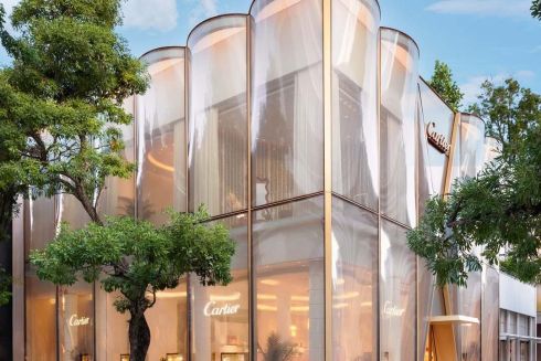Cartier відкрив флагманський бутик зі скляним хвилястим фасадом у Маямі