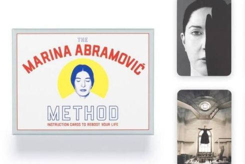 Художница Марина Абрамович создала карты о своем методе изучения искусства выносливости