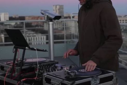 Тапольський зіграв dj-сет біля української скульптури I&rsquo;m fine на Burning Man