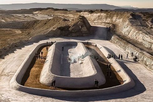 Adidas створив бігову доріжку в пустелі Нью-Мексико