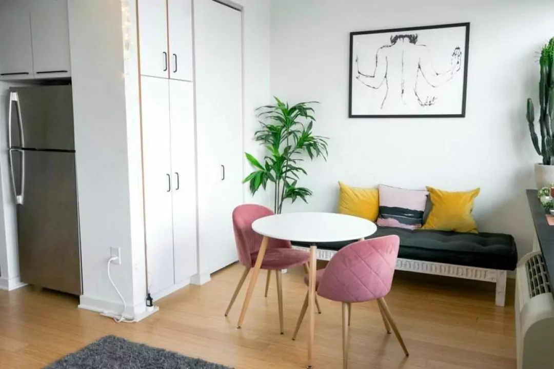 Іноземці масово бронюють квартири в Україні на airbnb, щоб підтримати українців