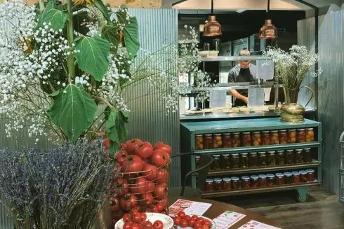 На Kyiv Food Market открыли рыночное кафе &laquo;Купер и Мэри&raquo;