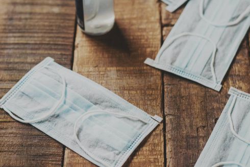 Карантин продовжать до 22 травня, але з пом'якшеннями: відкриють парки та літні майданчики кафе