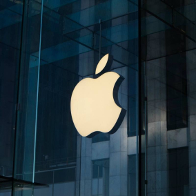 Apple подала иск на компанию с логотипом в виде груши