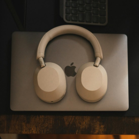 Apple випустить перший MacBook із сенсорним екраном