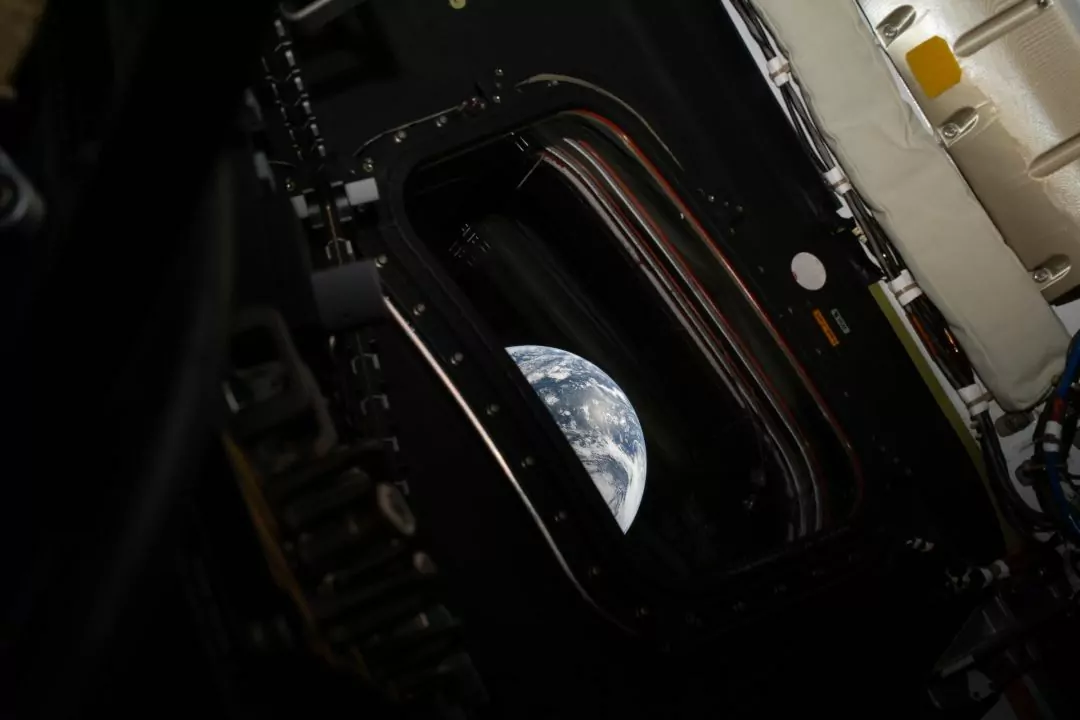 Netflix транслюватиме обліт Місяця в межах космічної місії Artemis II