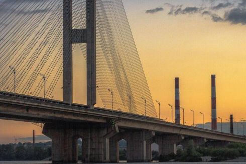 Південний міст у Києві відкрили для проїзду всіх автівок