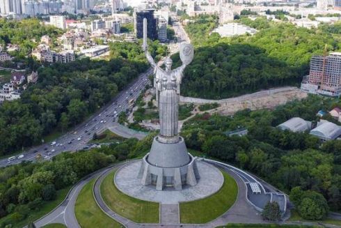 Недвижимость вокруг Монумента Родины-Матери в Киеве пытаются приватизировать: детали истории