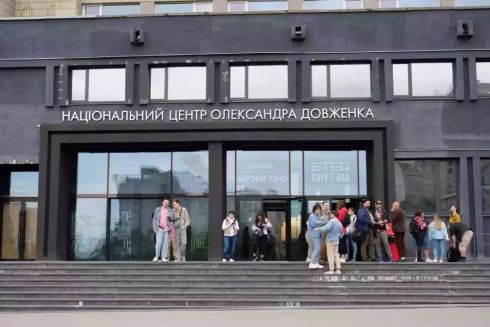 Реорганизацию Довженко-Центра решили остановить и провести новый конкурс на должность директора