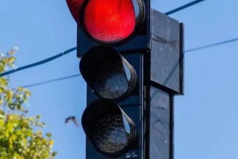 У Києві до кінця року світлофори оснастять резервним живленням