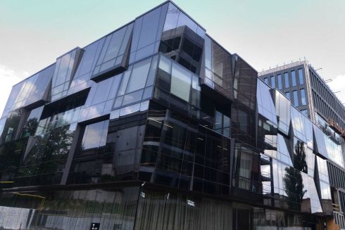 В UNIT.City построят пять бизнес-кампусов. С зеленой крышей и в форме кристалла