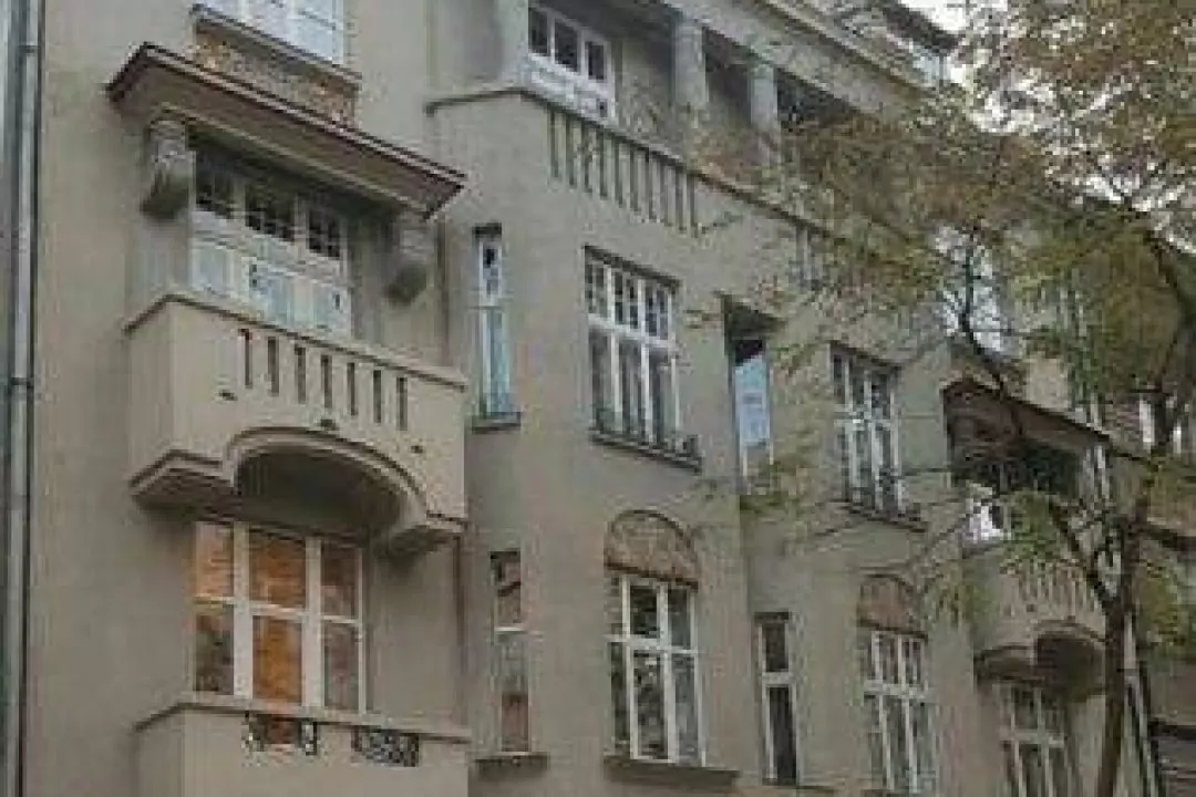 Було/стало. У Львові відреставрували фасад і балкони в історичному будинку