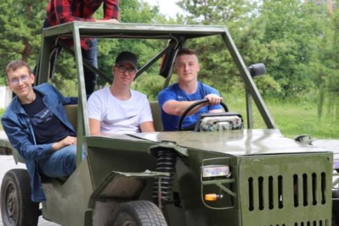 Студенти з Луцька створили «Баггі-ПАТРУЛЬ» для ЗСУ