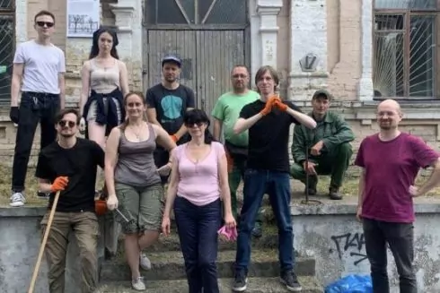 Активисты и коммунальщики привели в порядок 120-летнюю усадьбу Баккалинского