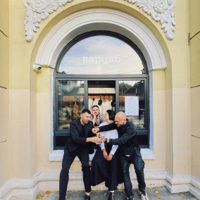 На Львовской площади открылось заведение «Варцаб» от Славы Балбека, Саши Боровского и харьковчан из кафе «ШУК»