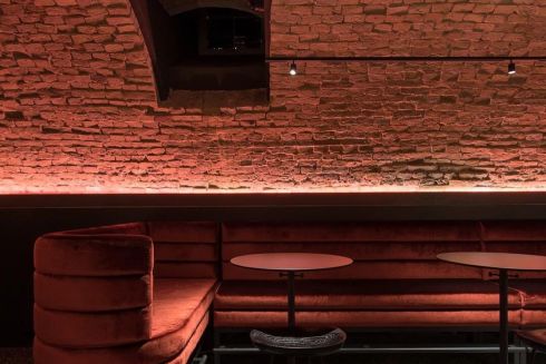 На Подолі відкрили коктейльний бар Nanovo в історичній будівлі