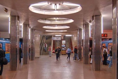 Ліна Костенко запропонувала нові назви для 5 станцій київського метро