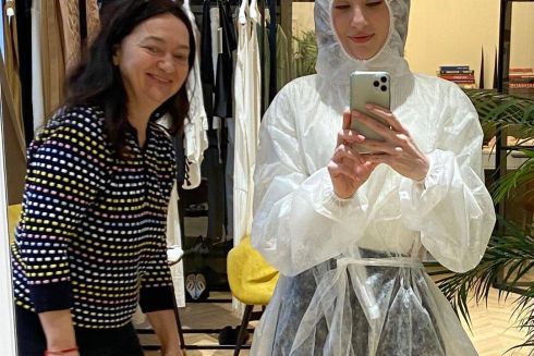 Bevza почали виробляти захисні костюми для українських медпрацівників