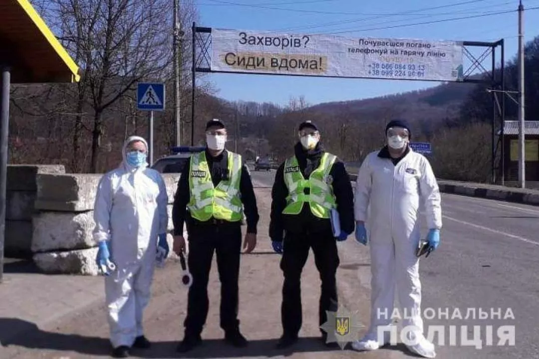 Нацполиция начала выписывать штрафы за нарушение карантина