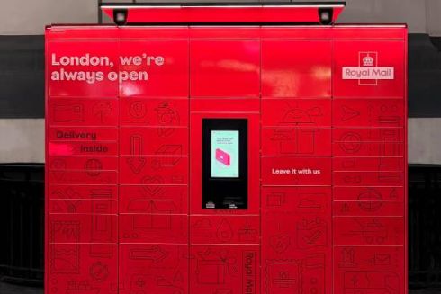 Українська компанія відкрила завод у Польщі, щоб виробляти поштомати для британської Royal Mail