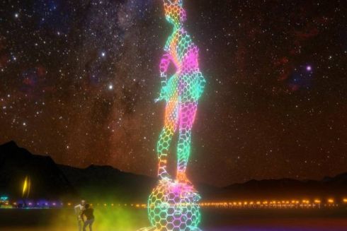 Фестиваль Burning Man впервые проходит в онлайн-формате: как поучаствовать