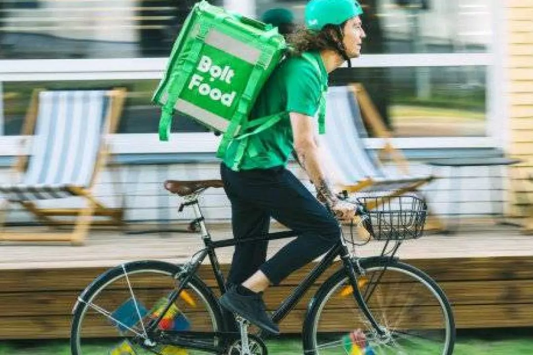 Bolt Food теперь работает на левом берегу: доставляют на Русановку и Позняки