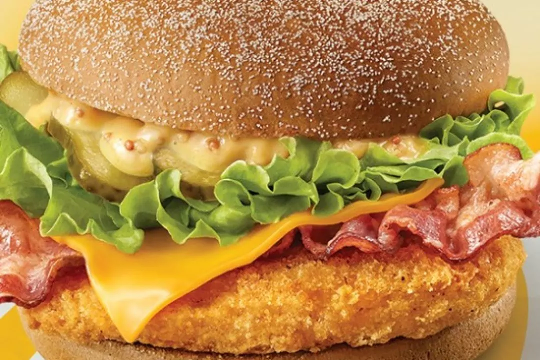 McDonald&rsquo;s повертає в меню українські бургери