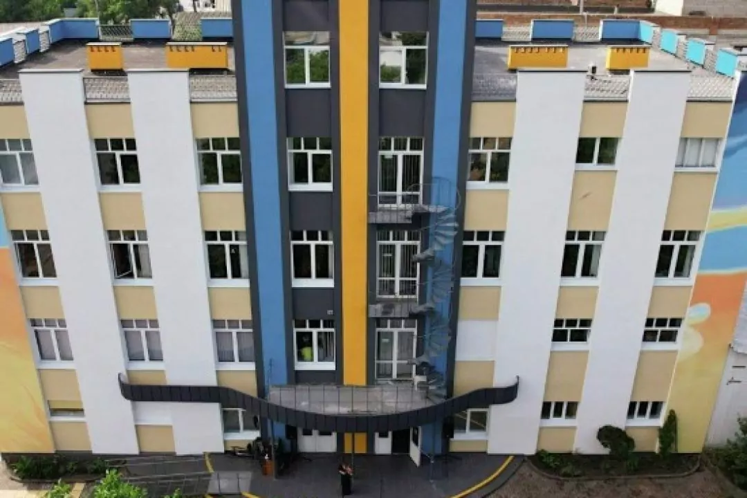 У Бучі за кошти німецьких меценатів відбудували школу мистецтв: фото