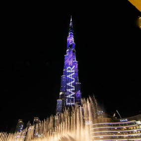 Хмарочос «Бурдж-Халіфа» в Дубаї підсвітили кольорами прапора України